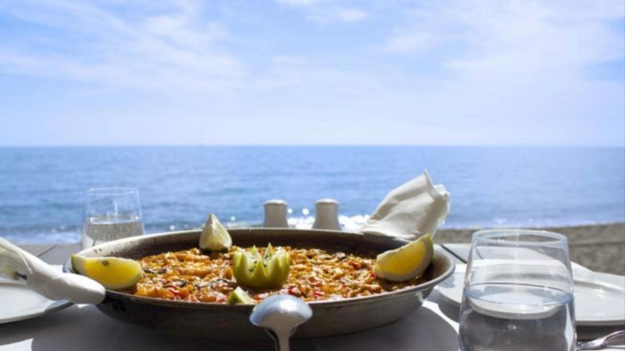 Marbella Beachfront - Beachside Apartment With Stunning Sea Views Zewnętrze zdjęcie