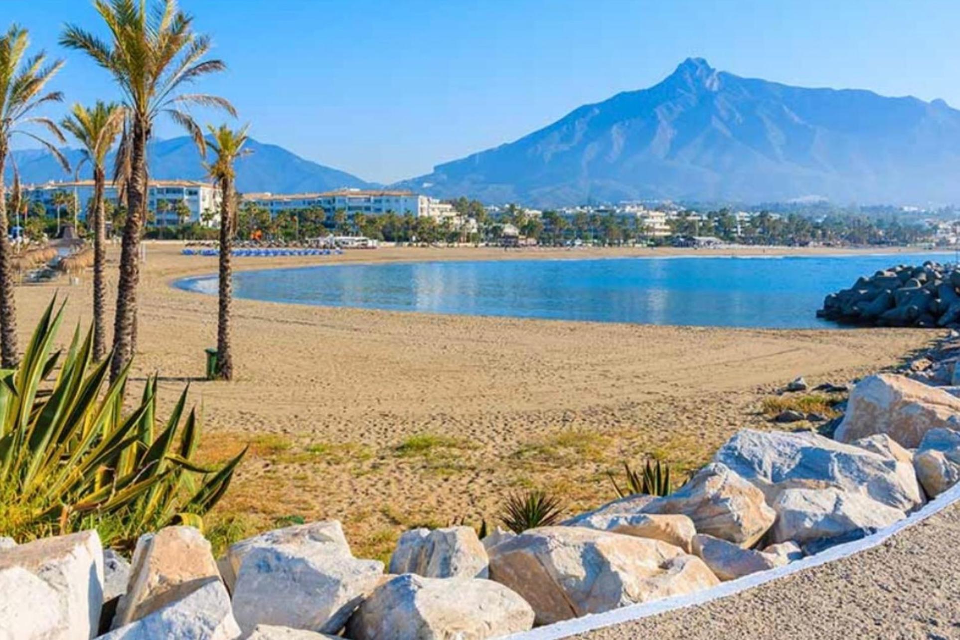 Marbella Beachfront - Beachside Apartment With Stunning Sea Views Zewnętrze zdjęcie